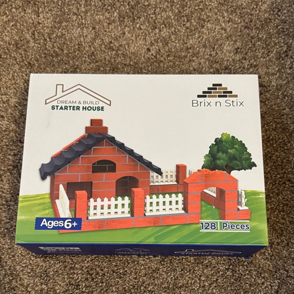 Starter House Building Set - Red and White
